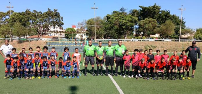 com-presenca-de-olheiros,-campeonato-esportivo-vira-vitrine-do-futebol-de-base-no-df