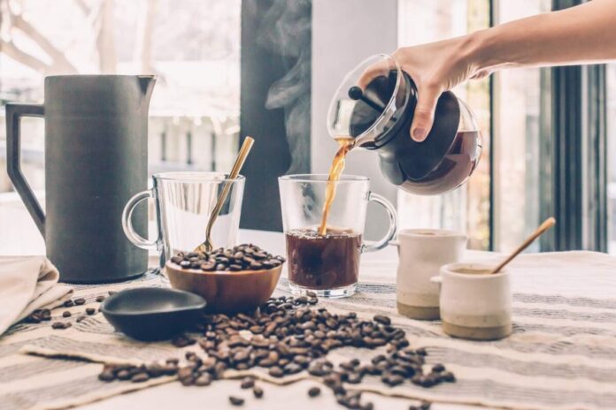 perigoso,-enema-de-cafe-se-populariza-e-preocupa-especialistas