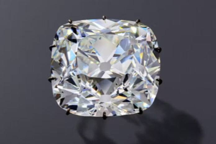 o-diamante-“amaldicoado”-que-foi-deixado-de-lado-no-assalto-ao-louvre