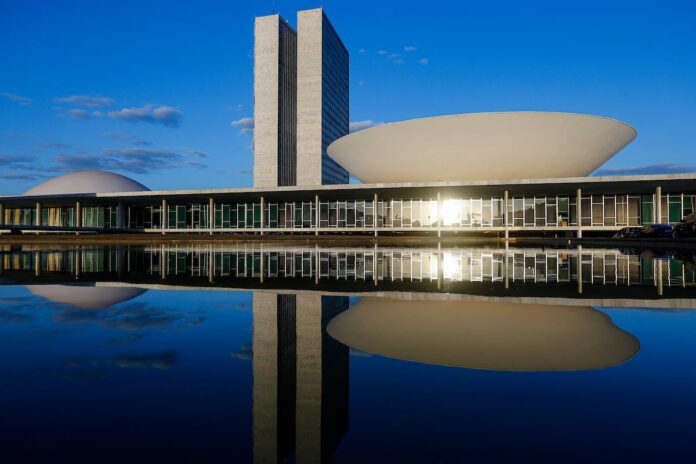 congresso-homenageara-viuvas-de-policiais-mortos-em-megaoperacao-no-rj
