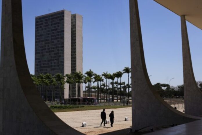 em-resposta-a-gilmar,-ccj-do-senado-vai-votar-mudanca-em-impeachment
