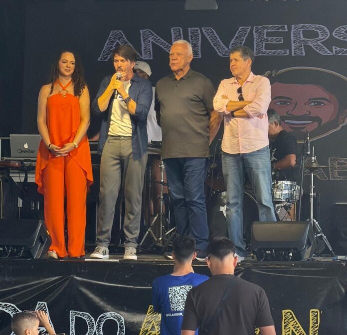 claudio-abrantes-reune-multidao-em-planaltina-para-celebrar-aniversario