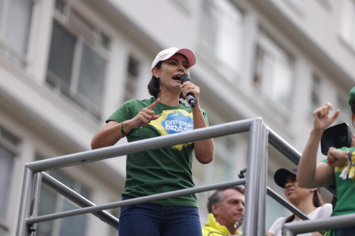 michelle-bolsonaro-se-manifesta-sobre-ataque-com-mortos-na-australia
