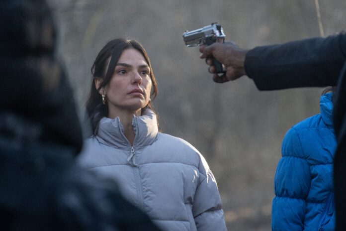 o-filme-fracassado-que-faz-isis-valverde-disputar-em-pior-atriz-do-ano