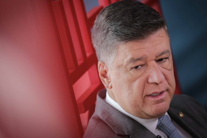 presidente-da-cpmi-do-inss-diz-que-toffoli-liberara-dados-de-vorcaro