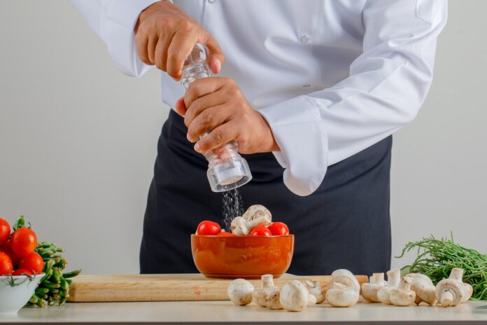 alem-da-hipertensao:-sal-em-excesso-tambem-favorece-a-aterosclerose