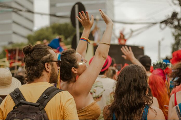 infogripe-alerta-para-cuidados-no-carnaval-com-a-circulacao-de-virus