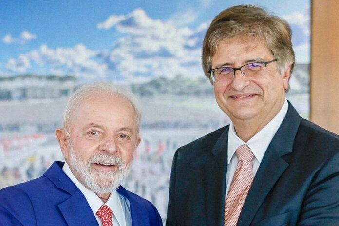 em-meio-a-crise-envolvendo-stf-e-master,-lula-recebe-gonet-no-planalto