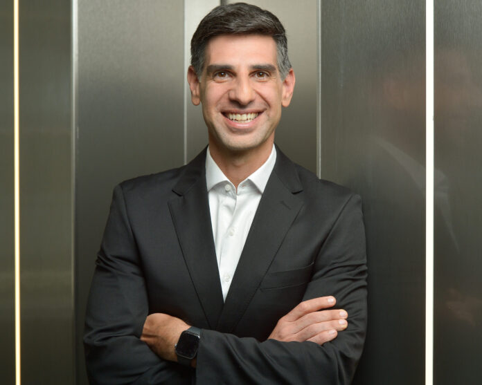 quando-a-empregabilidade-vira-politica-de-estado-—-e-o-brasil-segue-operando-em-silos