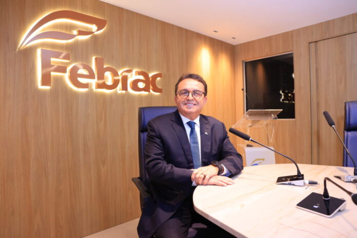 fim-da-escala-6×1-pode-elevar-custos,-pressionar-empregos-e-afetar-servicos-essenciais,-alerta-febrac