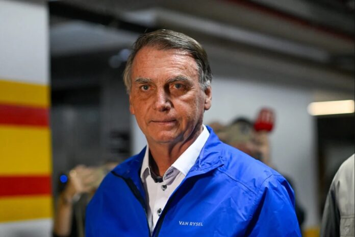 pastor-visita-bolsonaro-na-papudinha-e-diz-que-o-encontrou-assustado
