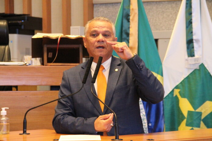 deputado-pastor-daniel-de-castro-propoe-renomear-lei-contra-bullying-como-rodrigo-castanheira