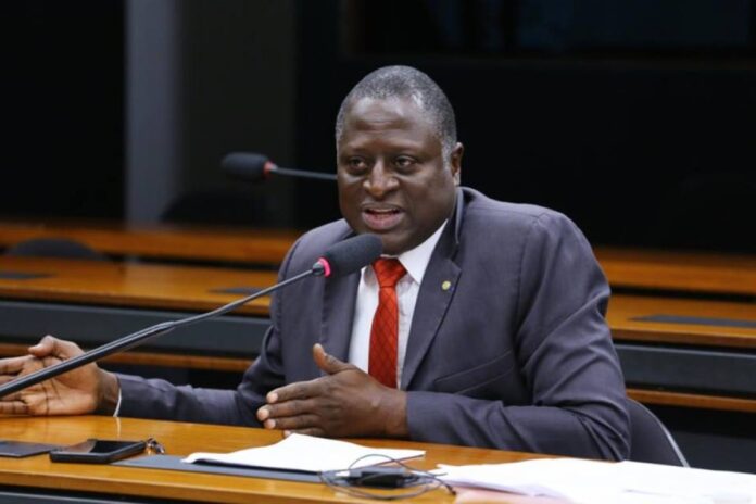 oposicao-anuncia-apoio-a-candidatura-de-helio-negao-para-o-tcu