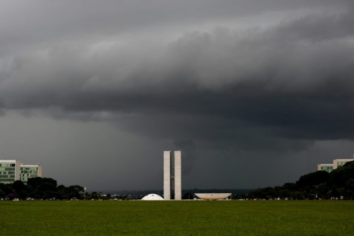 nota-oficial-brasscom-e-abes:-o-brasil-perde-mais-uma-oportunidade-de-avancar-na-transformacao-digital.-ate-quando?