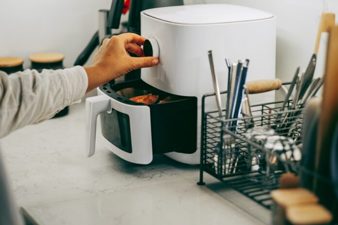 air-fryer-pode-ser-aliada-da-saude,-mas-uso-requer-cuidados
