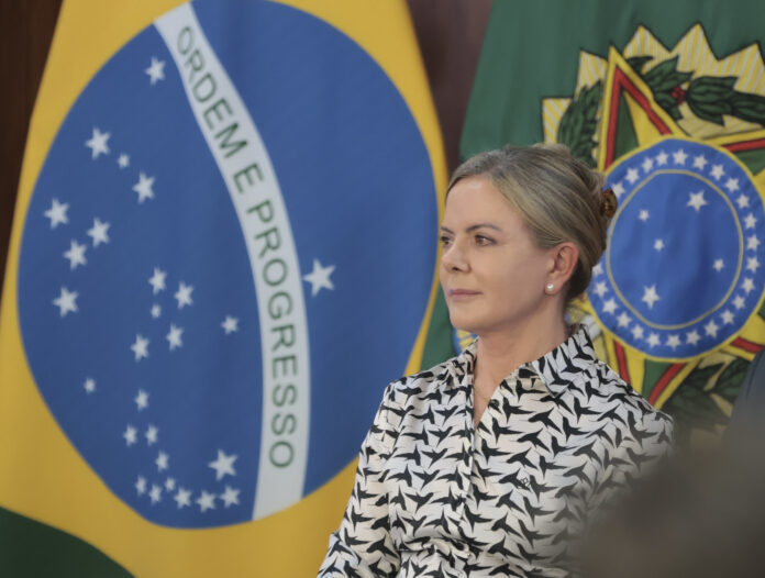 gleisi-reage-a-atos-bolsonaristas-deste-domingo-(1o/3)
