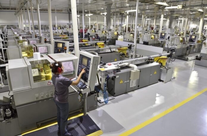 mulheres-representam-47%-das-areas-de-producao-de-industria-do-parana