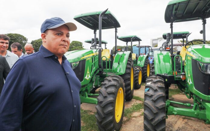governador-ibaneis-rocha-entrega-patrulhas-agricolas-e-equipamentos-para-fortalecer-a-producao-rural-no-df