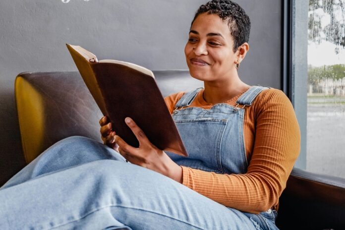 15-escritoras-brasileiras-para-conhecer-e-ler-em-2026