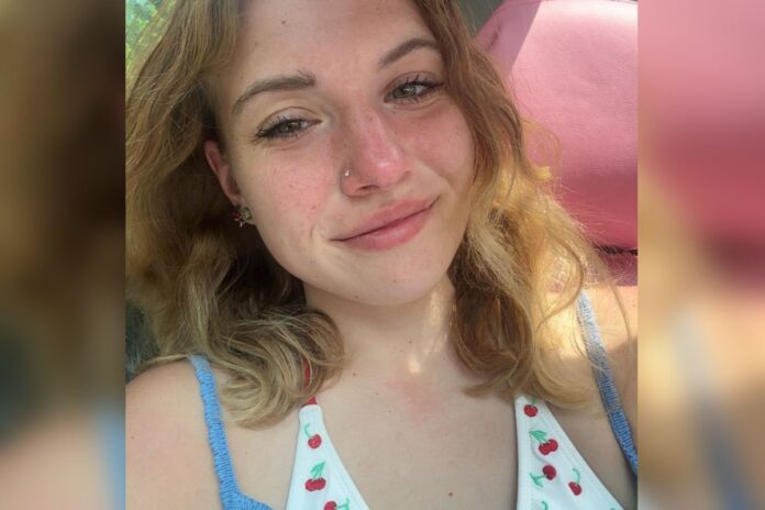 infeccao-grave-apos-roer-unhas-quase-faz-jovem-perder-o-dedo.-entenda