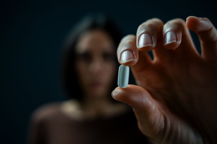 estudo-aponta-que-uso-de-drogas-recreativas-pode-dobrar-risco-de-avc