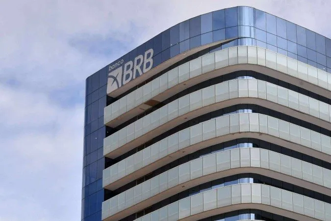 ibaneis-sanciona-lei-que-estabelece-plano-de-capitalizacao-do-brb