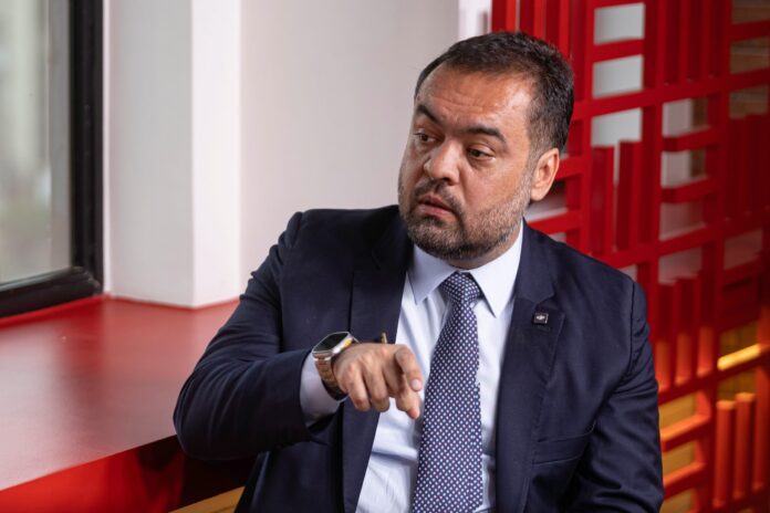 claudio-castro-renuncia-no-rio-as-vesperas-de-julgamento-no-tse