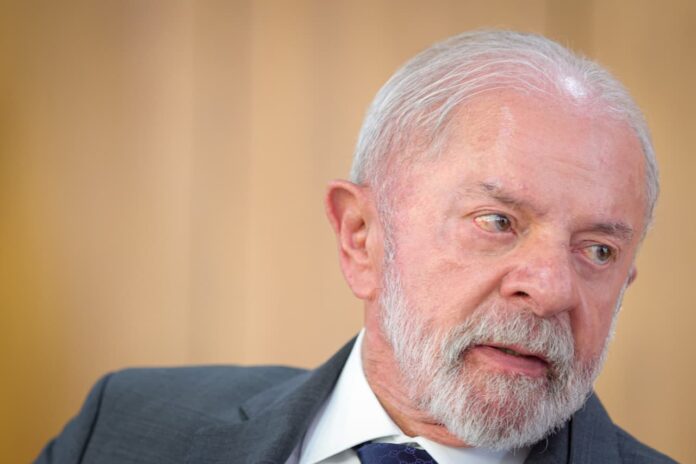 proibicao-do-voto-de-presos-e-de-auxilio-reclusao:-o-que-lula-manteve-no-pl-antifaccao