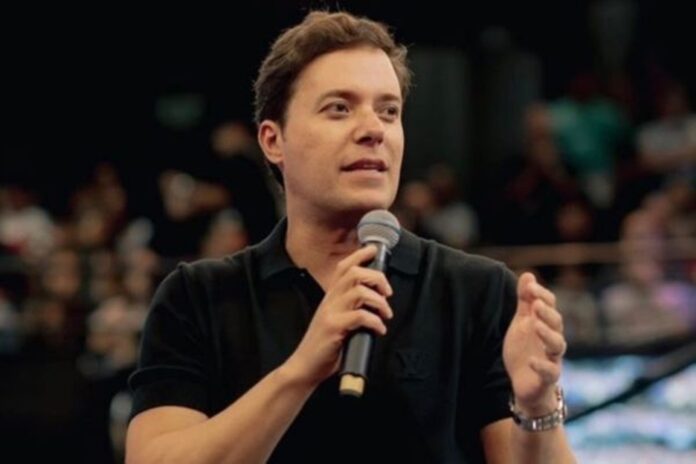 cpmi-do-inss-pede-que-pf-investigue-andre-valadao,-lider-da-lagoinha