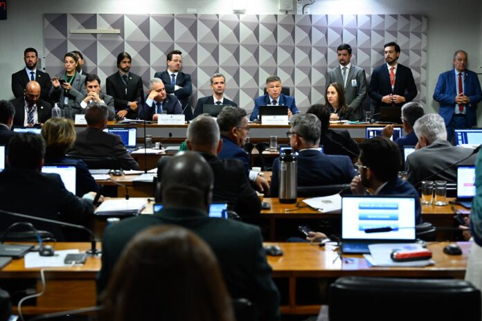cpmi-do-inss-chega-ao-fim-no-congresso,-mas-embate-continua-nas-redes
