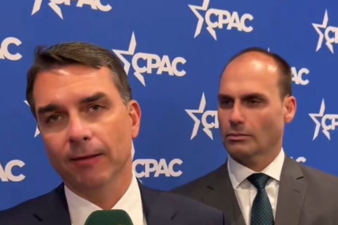 membros-do-psol-reagem-ao-discurso-de-flavio-em-evento-conservador