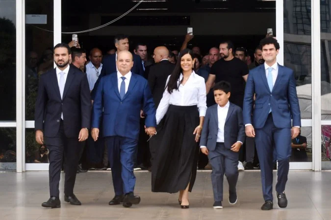 com-alta-aprovacao-popular-e-de-olho-no-senado,-ibaneis-rocha-deixa-o-governo