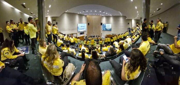 gdf-envia-e-cldf-aprova-reestruturacao-salarial-para-servidores-do-detran-df