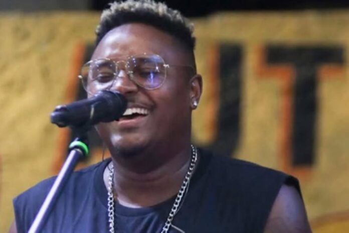 grupo-balacobaco-se-pronuncia-apos-vocalista-ser-acusado-de-agredir-ex