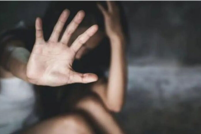 homem-e-preso-apos-estuprar-mulher-e-gravar-o-crime-no-rj