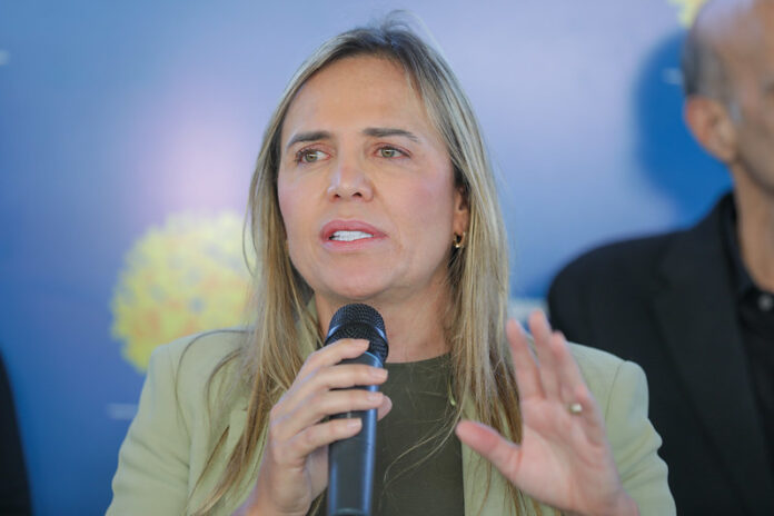 celina-leao-reforca-acoes-para-doencas-raras-e-acompanha-debate-sobre-novo-tratamento-para-ela