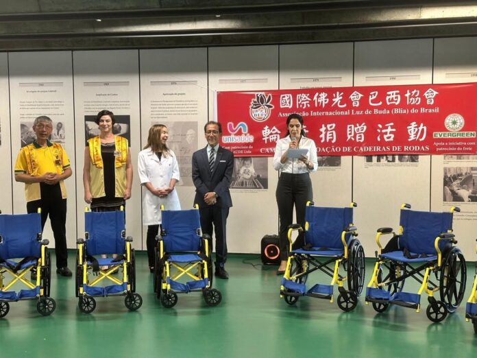 taiwan-e-blia-doam-cadeiras-de-rodas-a-pacientes-do-hospital-sarah,-em-brasilia