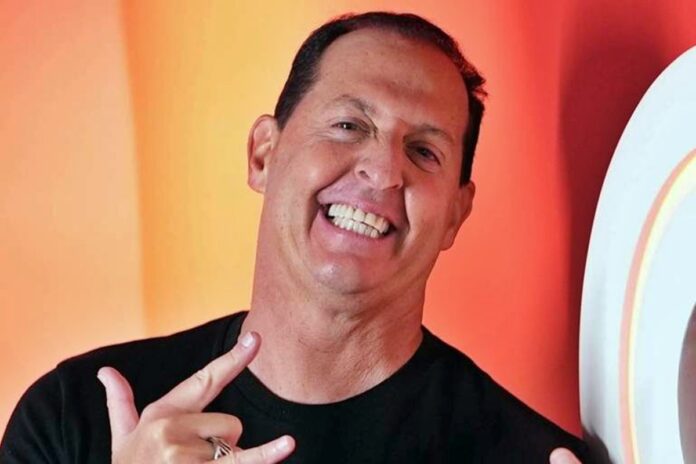 apresentador-benjamin-back-deixa-o-sbt.-leia-o-comunicado