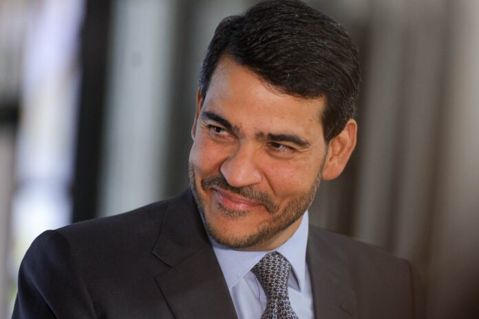 relator-apresenta-parecer-favoravel-a-indicacao-de-messias-ao-stf