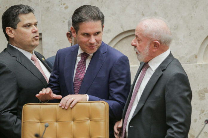 lula-envia-ao-congresso-projeto-com-urgencia-sobre-fim-da-escala-6×1