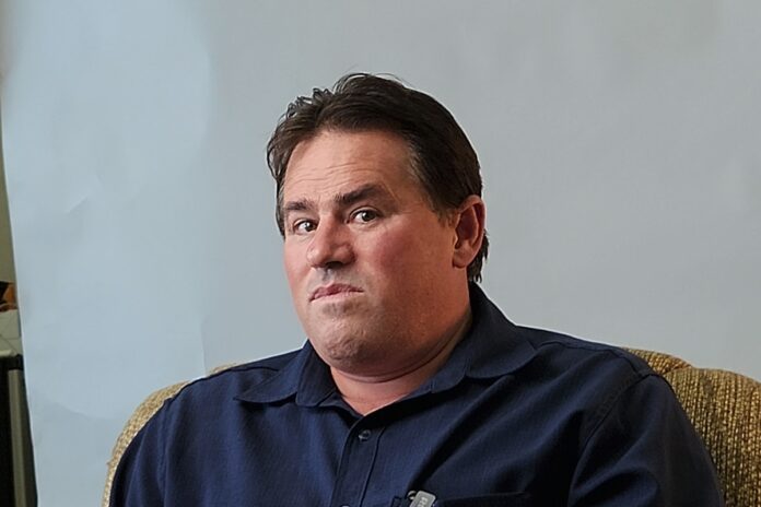 a-historia-real-por-tras-do-documentario-o-falso-profeta,-da-netflix