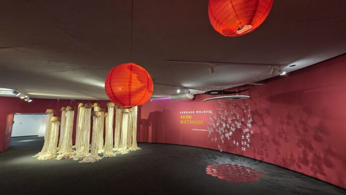 verdade-moldada:-a-tradicao-dos-pes-de-lotus-as-amarras-contemporaneas