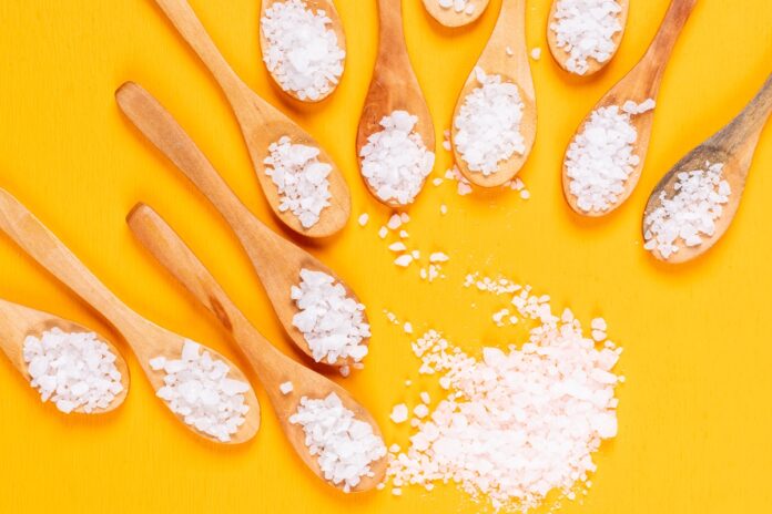 estudo-diz-que-dieta-rica-em-sal-acelera-perda-de-memoria-em-homens