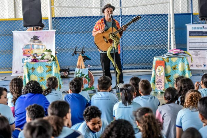 caravana-de-historias-promove-jornada-transformadora-para-criancas-do-df