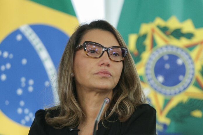 janja-reage-a-fala-de-enviado-de-trump-sobre-mulheres-brasileiras