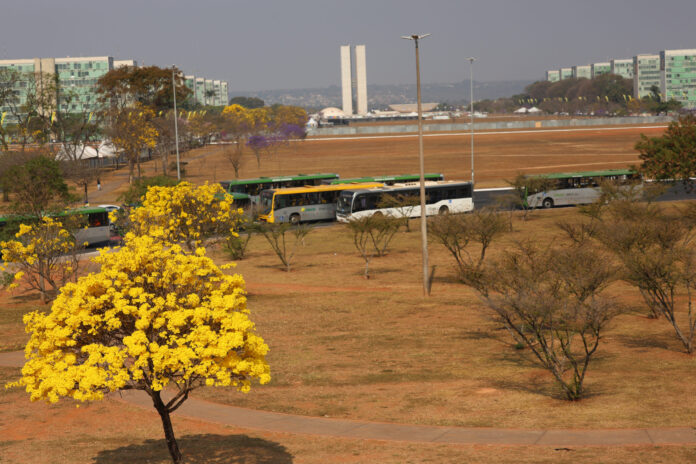 fim-das-chuvas-muda-ritmo-da-construcao-e-abre-janela-para-obras-em-brasilia 