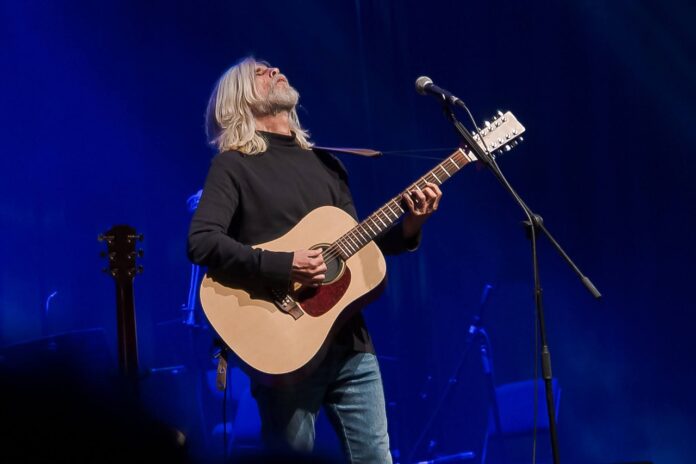 oswaldo-montenegro-traz-“a-danca-dos-signos”-a-brasilia-em-apresentacao-unica