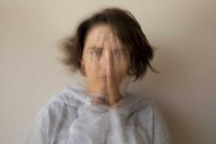 psiquiatra-aponta-em-qual-idade-costuma-surgir-o-transtorno-bipolar