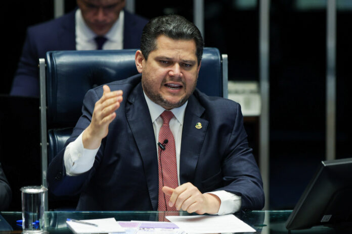 pl-discute-com-alcolumbre-crise-na-sucessao-do-governo-do-rio