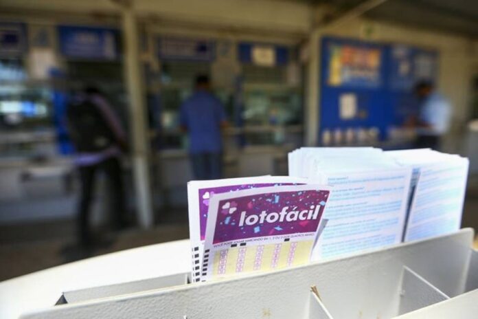 loterias:-lotofacil-3684-sorteia-r$-2-milhoes-hoje-(13/5).-confira